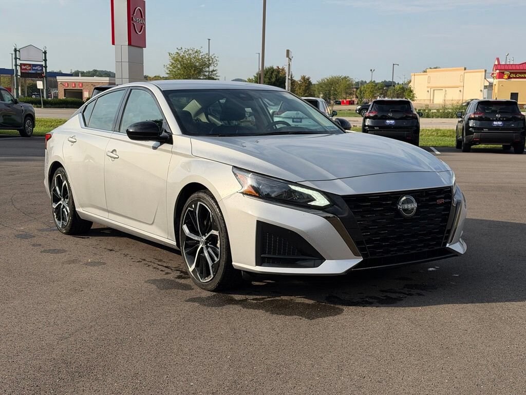Used 2024 Nissan Altima 2.5 SR Sedan