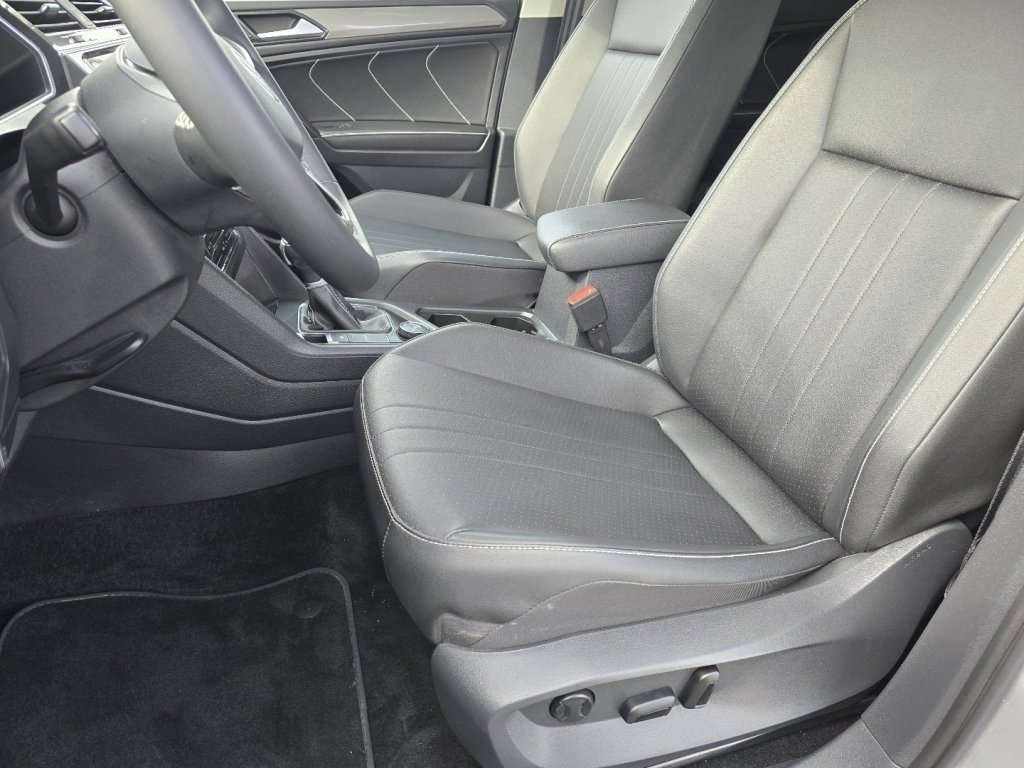 2023 Volkswagen Tiguan SE - Photo 20
