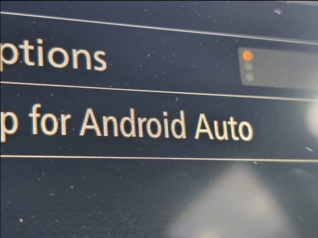 2025 Nissan Versa 1.6 SR photo 2