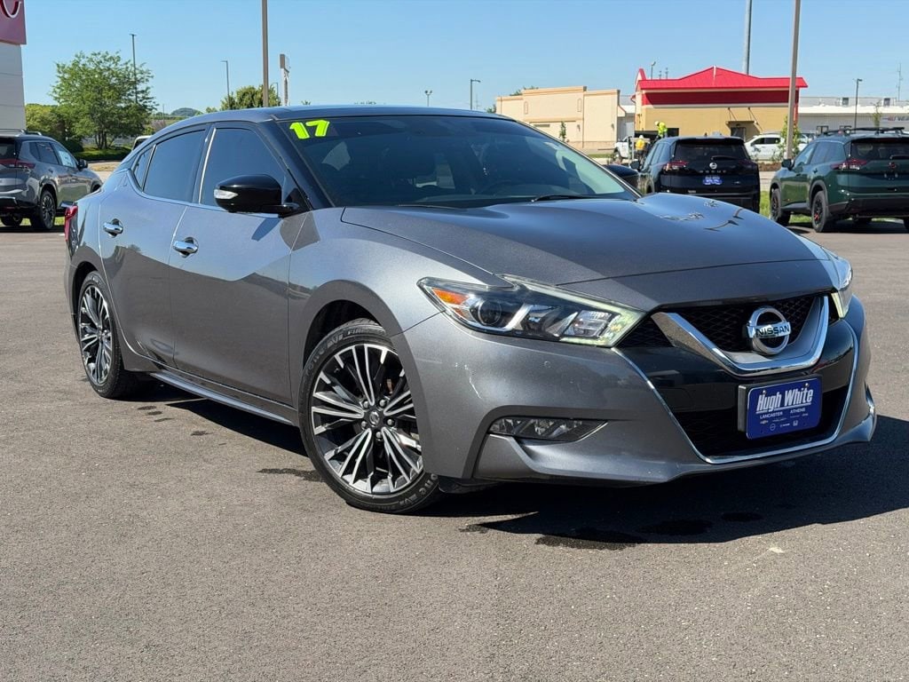 2017 Nissan Maxima Platinum's photo