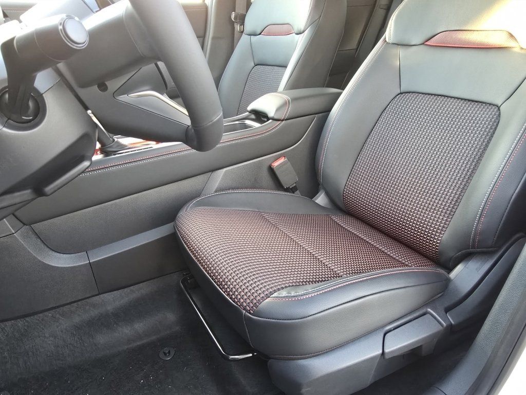2026 Nissan KICKS SR AWD - Photo 14