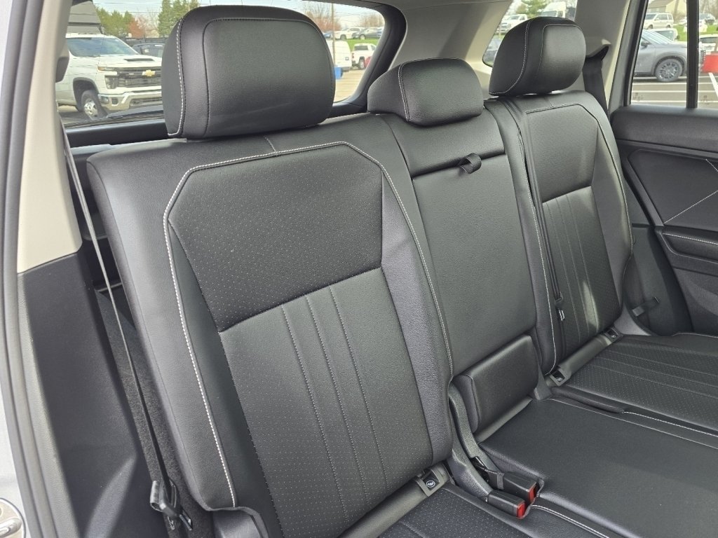 2023 Volkswagen Tiguan SE - Photo 16