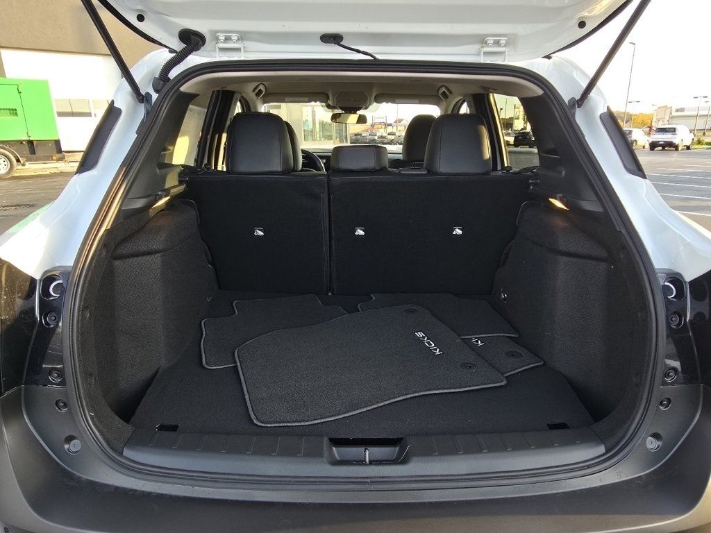 2026 Nissan KICKS SR AWD - Photo 10