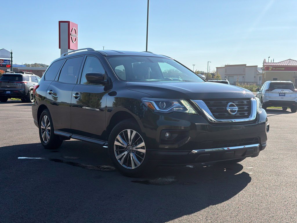 Used 2019 Nissan Pathfinder SL with VIN 5N1DR2MM0KC621882 for sale in Lancaster, OH