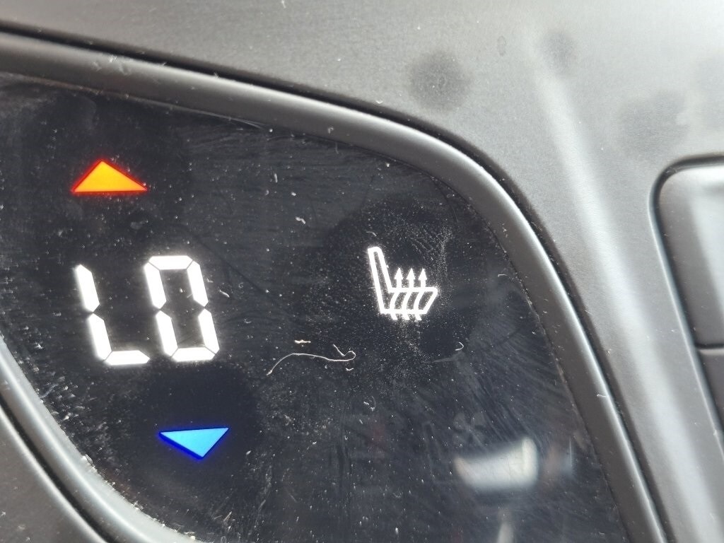 2020 Buick Envision Essence photo 4