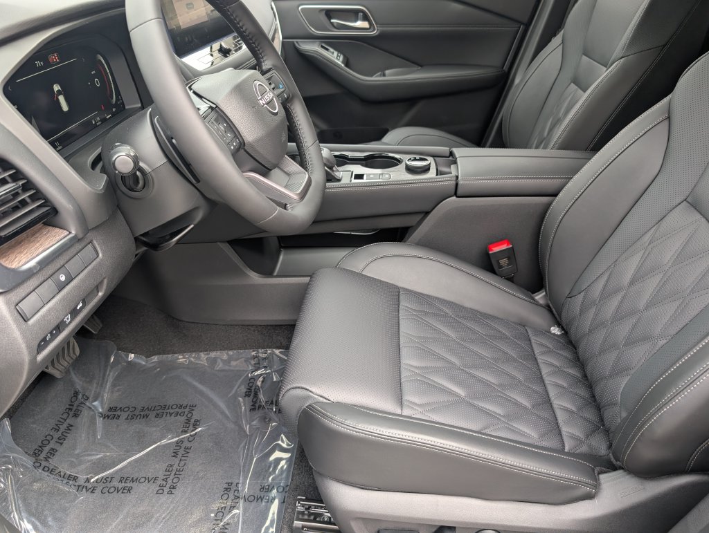 2026 Nissan Rogue Platinum - Photo 9