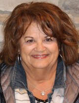 Staff member Vicki Lott from ID_becafb384356