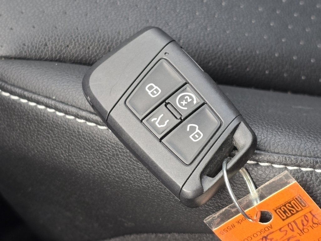 2023 Volkswagen Tiguan SE - Photo 32