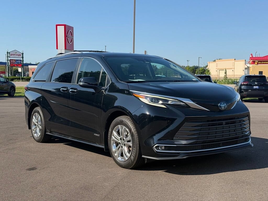 Used 2021 Toyota Sienna Platinum 7 Passenger Van