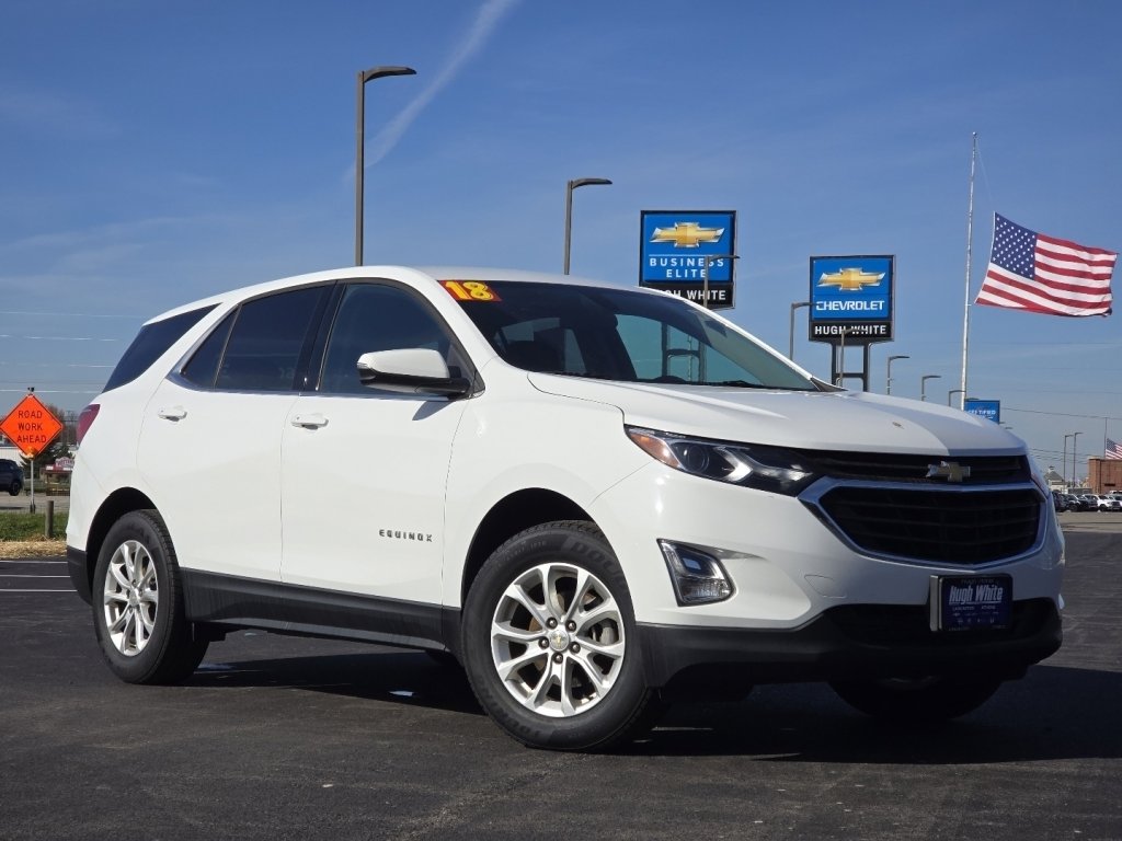 Used 2018 Chevrolet Equinox LT with VIN 2GNAXSEV5J6252729 for sale in Lancaster, OH