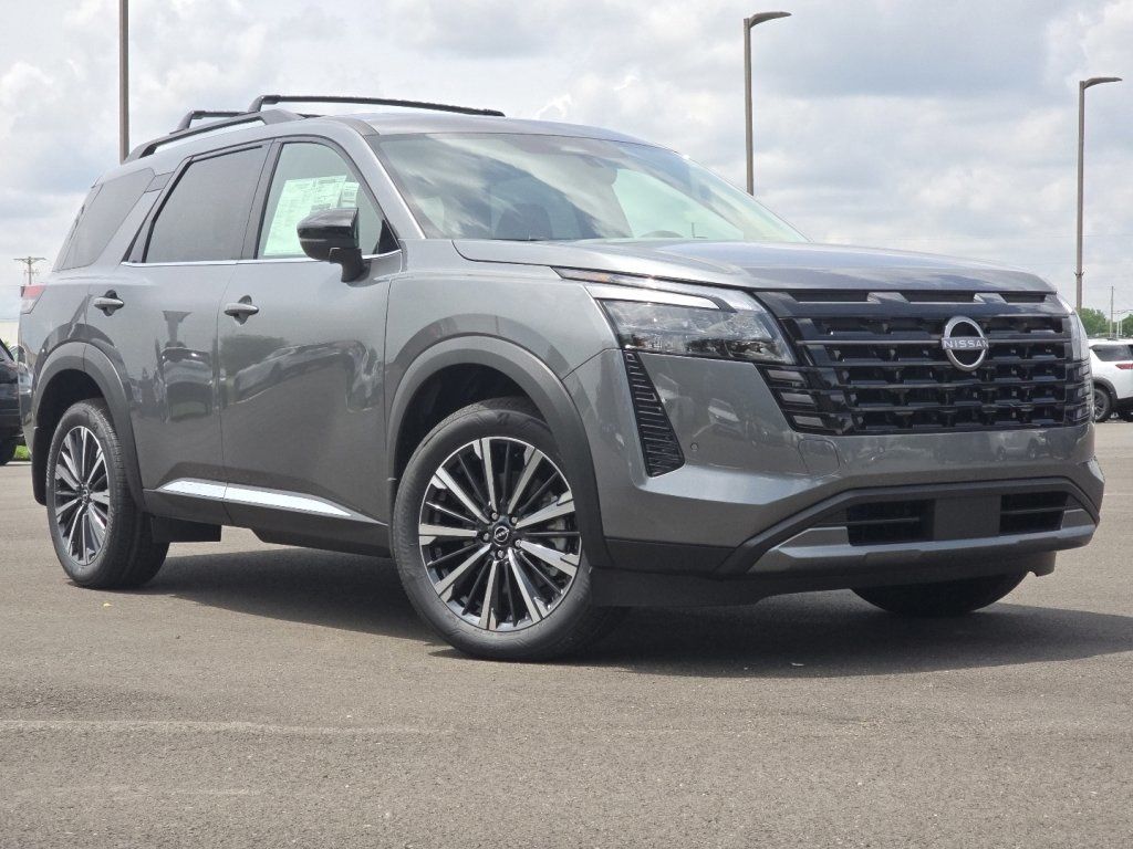 2026 Nissan Pathfinder Platinum 4WD's photo