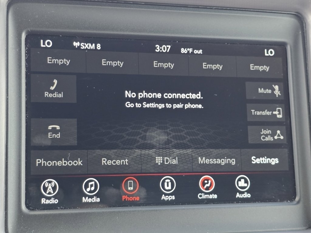 2023 Dodge Challenger SXT photo 3