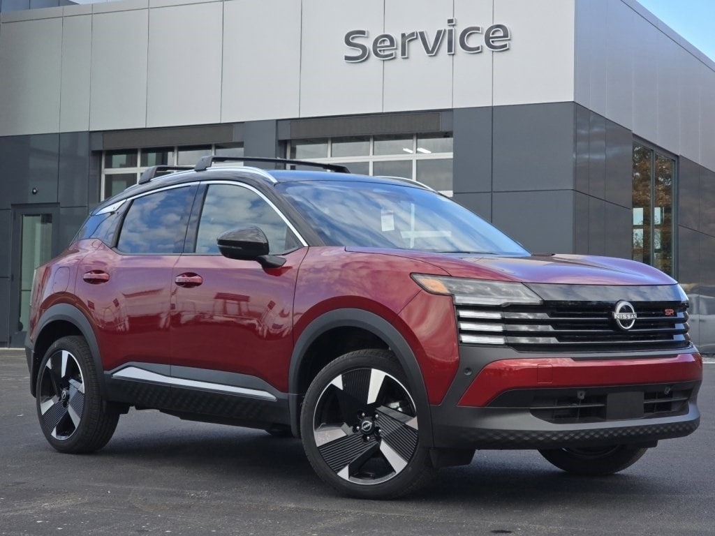 2026 Nissan KICKS SR AWD's photo