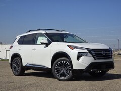 2026 Nissan Rogue Platinum SUV