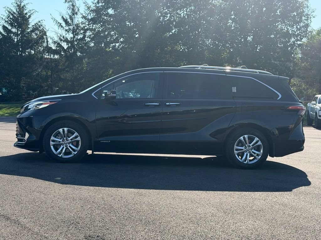 Used 2021 Toyota Sienna Platinum 7 Passenger Van