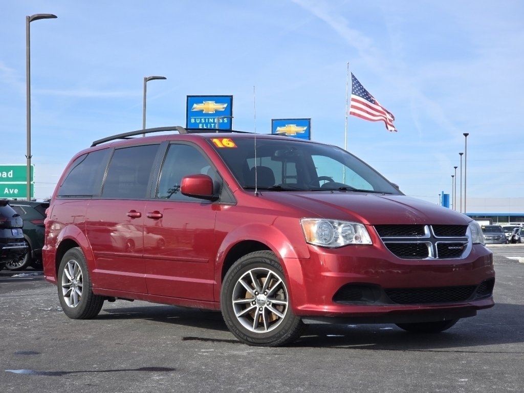 Used 2016 Dodge Grand Caravan SE Plus with VIN 2C4RDGBG8GR116190 for sale in Lancaster, OH