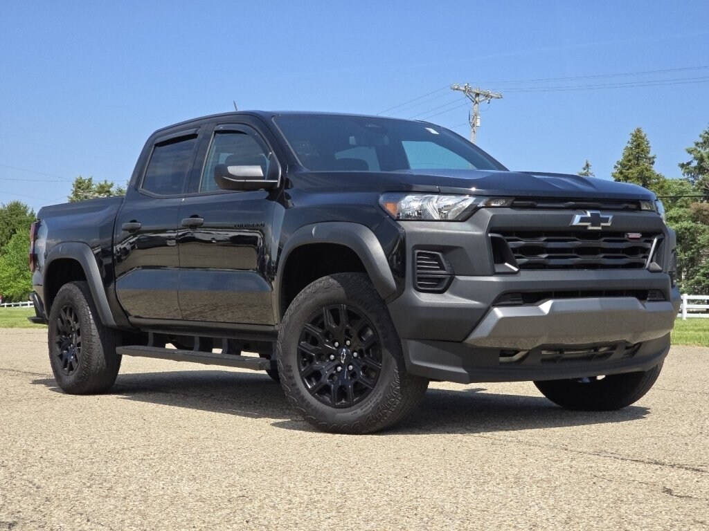 Used 2024 Chevrolet Colorado Trail Boss Truck Crew Cab