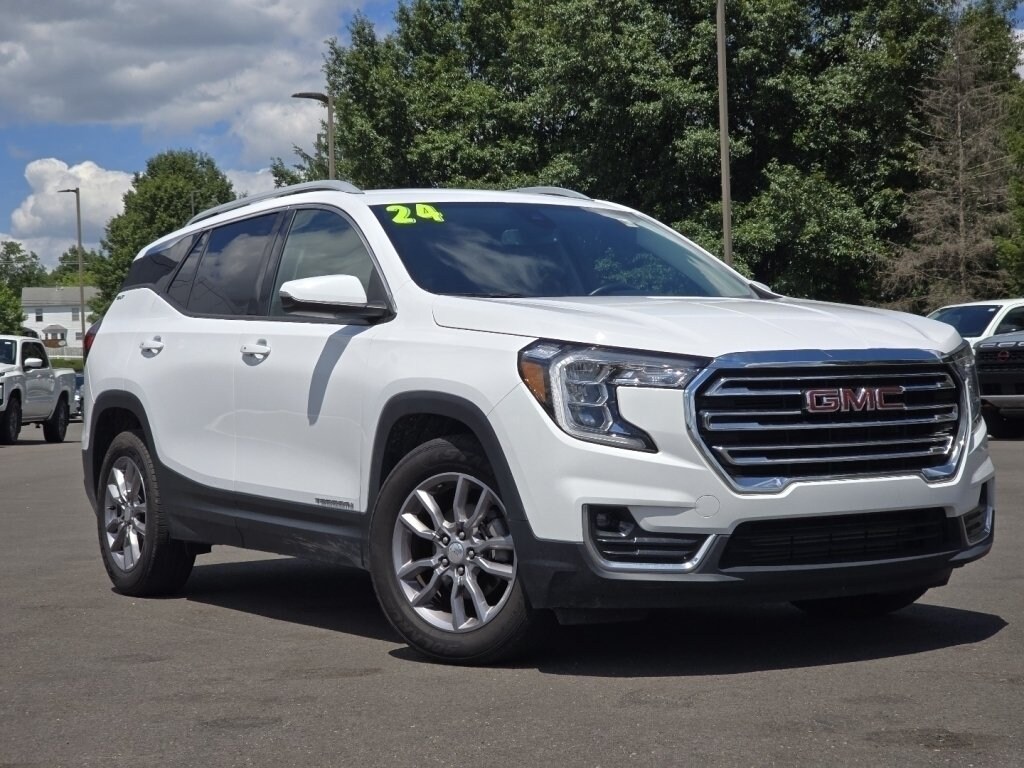 Used 2024 GMC Terrain SLT SUV