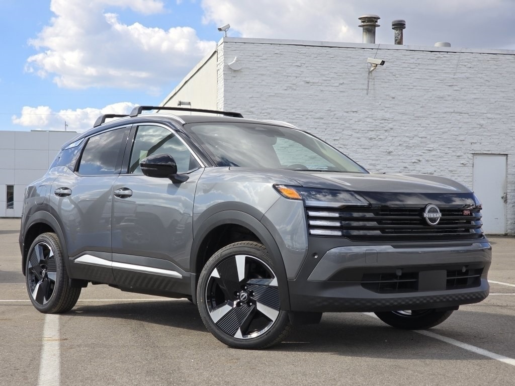 2026 Nissan KICKS SR AWD's photo