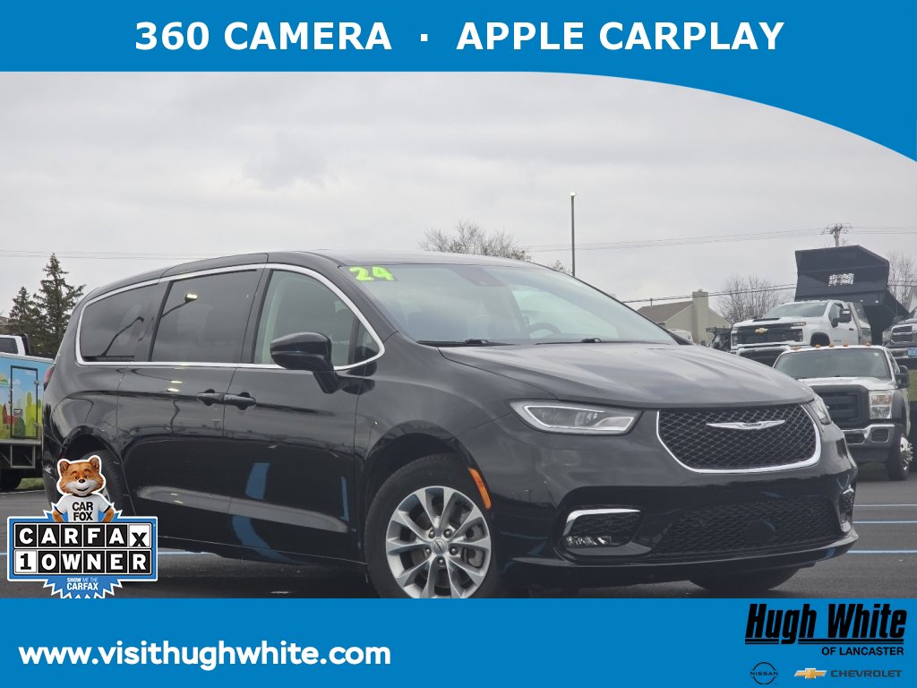 2024 Chrysler Pacifica Touring L's photo