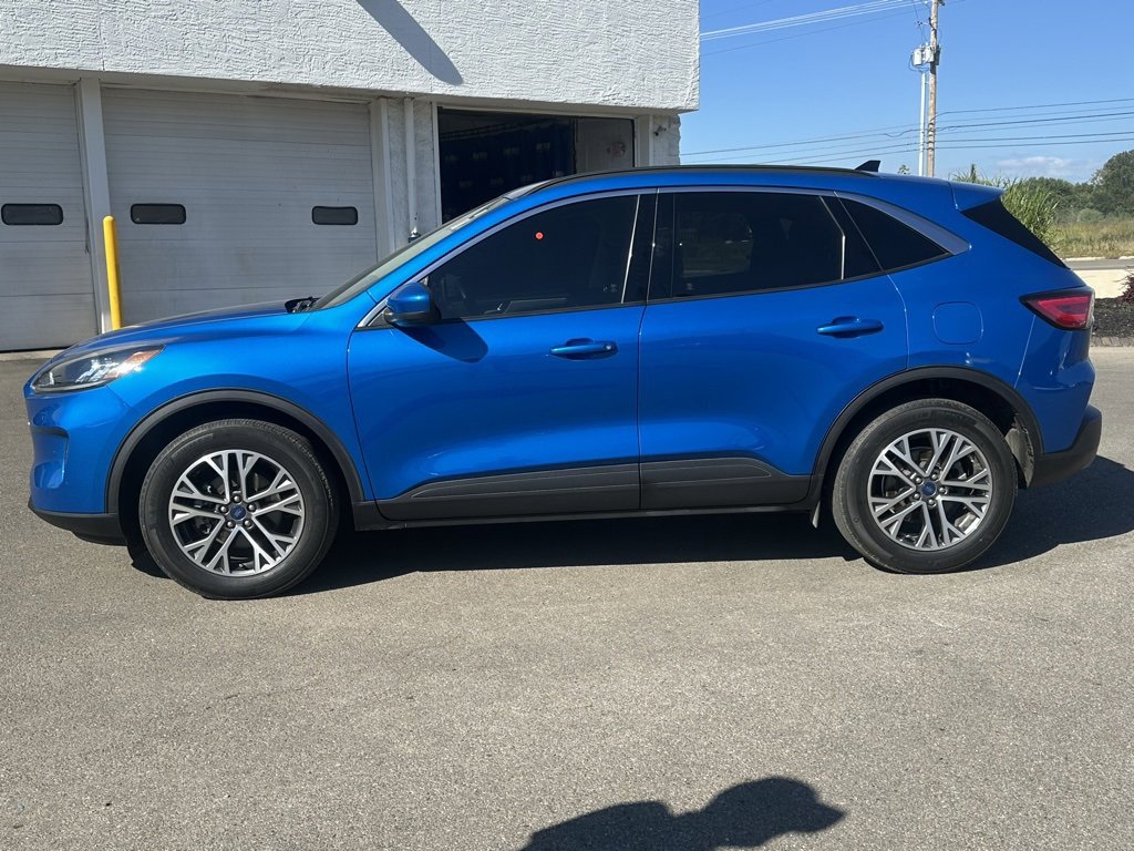 2020 Ford Escape SEL photo 4