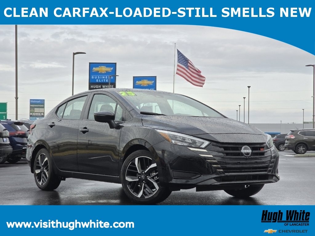 2025 Nissan Versa Sedan SR's photo