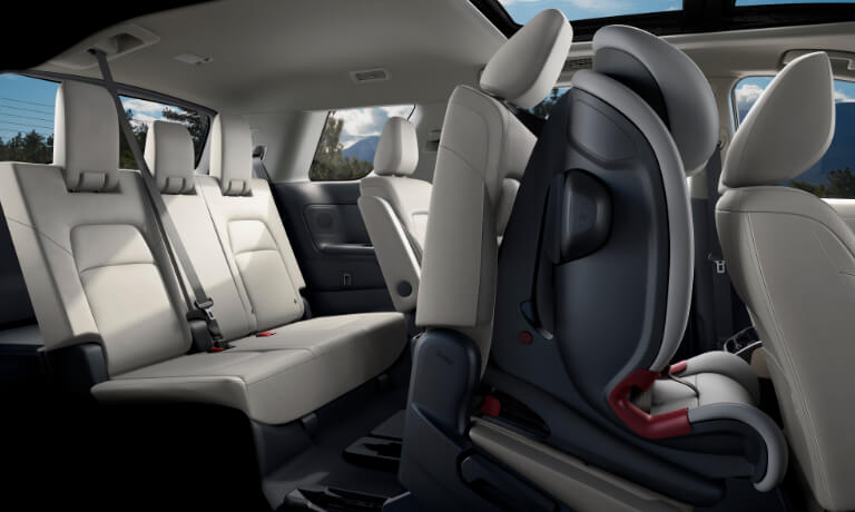 2022 Nissan Pathfinder interior seating with carseat