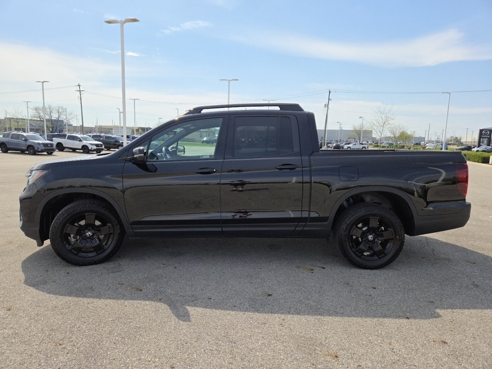 2025 Honda Ridgeline Black Edition - Photo 17