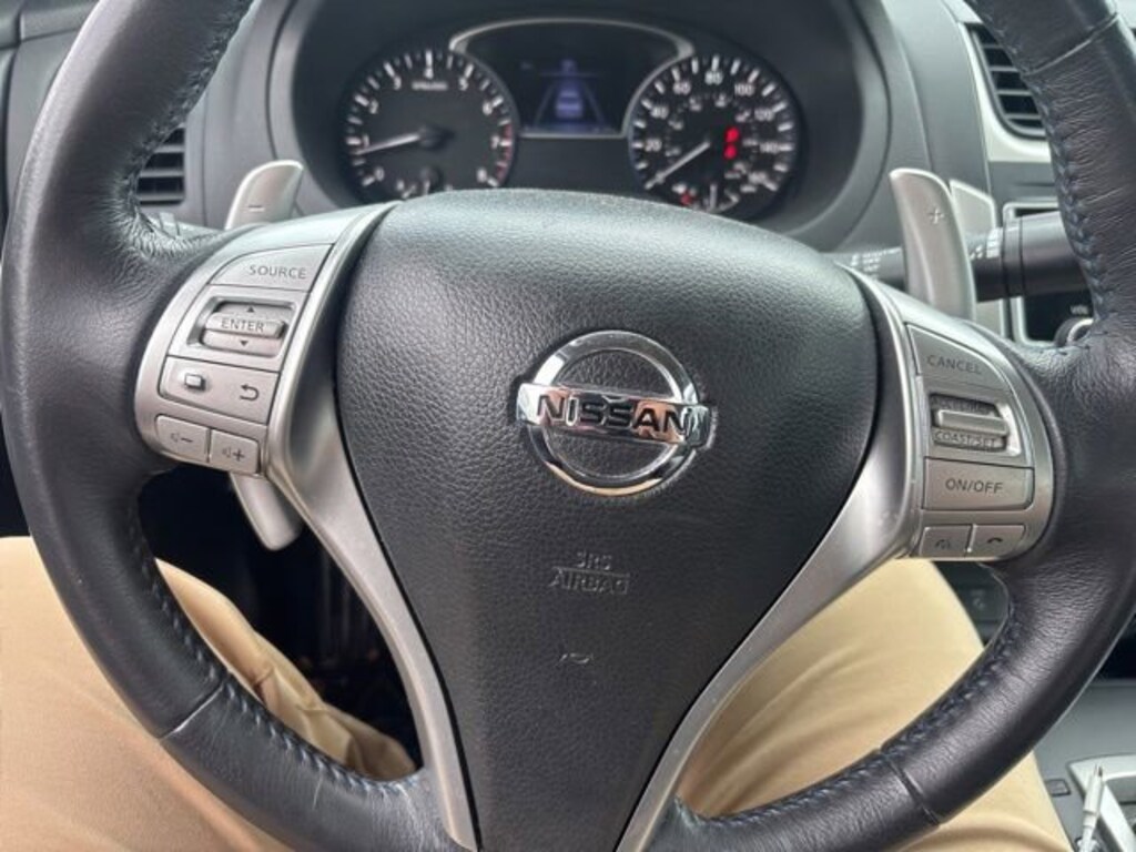 Used 2017 Nissan Altima 2.5 SR Sedan