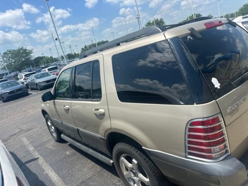 Used 2005 Mercury Mountaineer