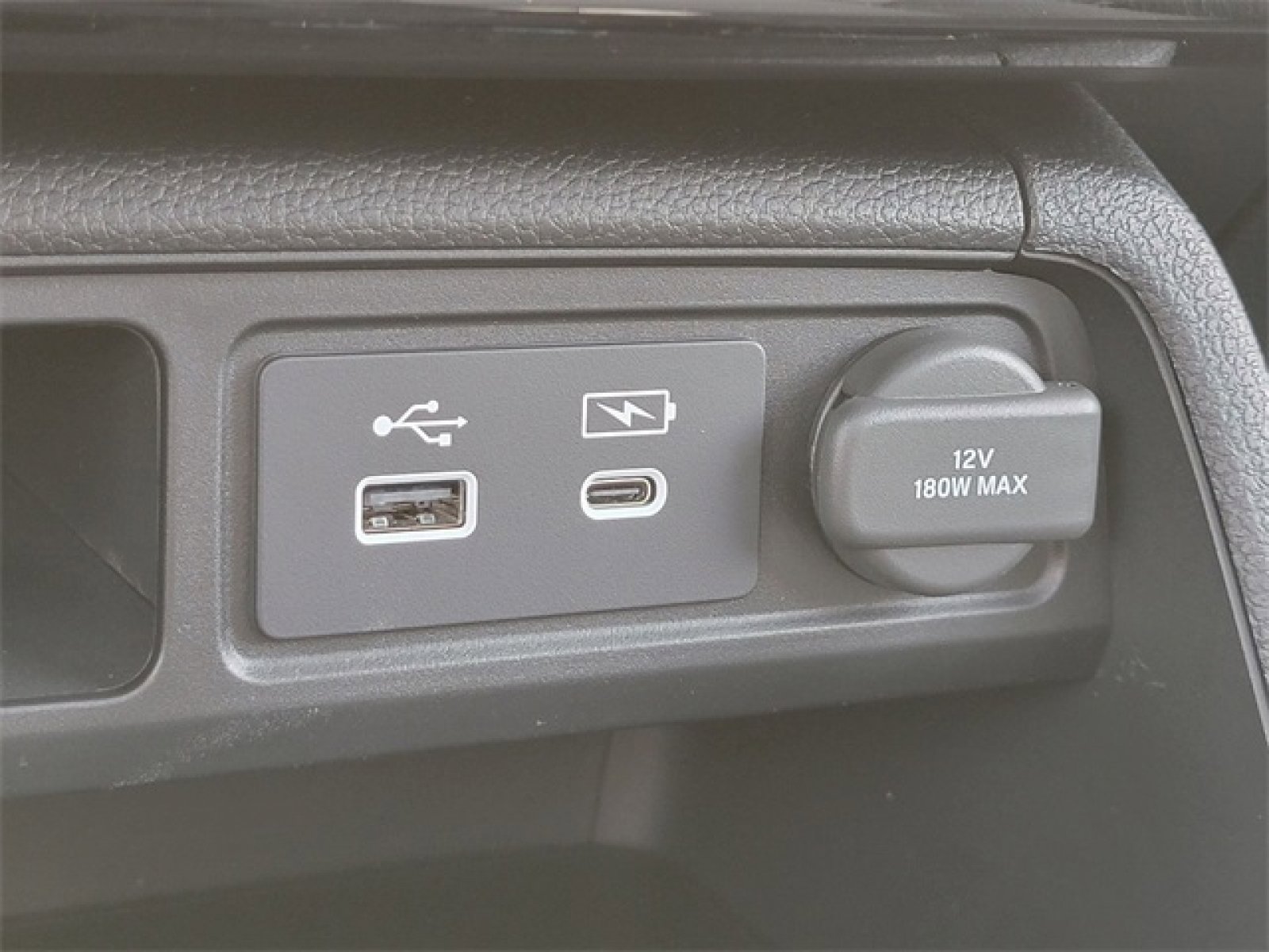 2025 Honda Pilot Touring - Photo 26