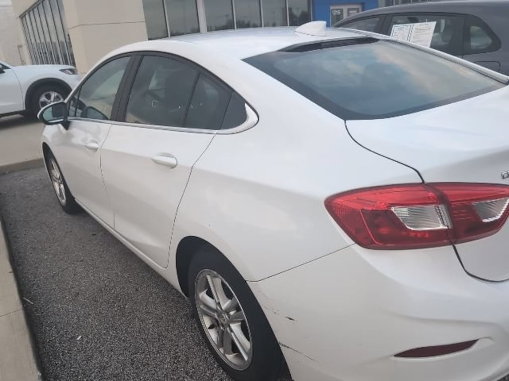 Used 2016 Chevrolet Cruze LT Sedan