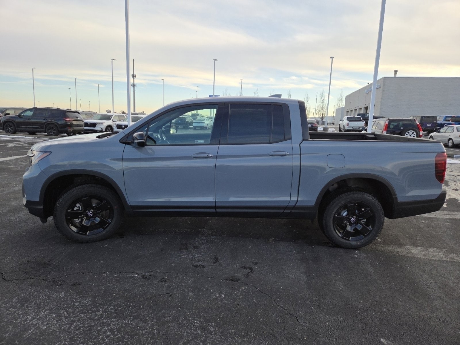 2026 Honda Ridgeline Black Edition - Photo 17