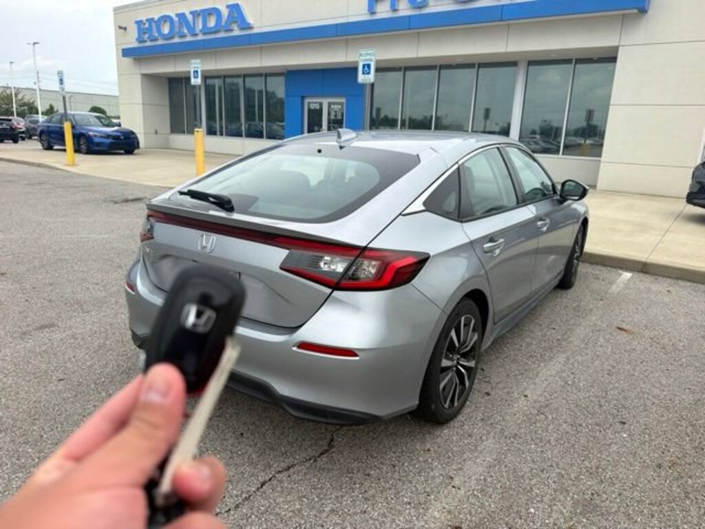Used 2023 Honda Civic Hatchback EX-L EX-L CVT