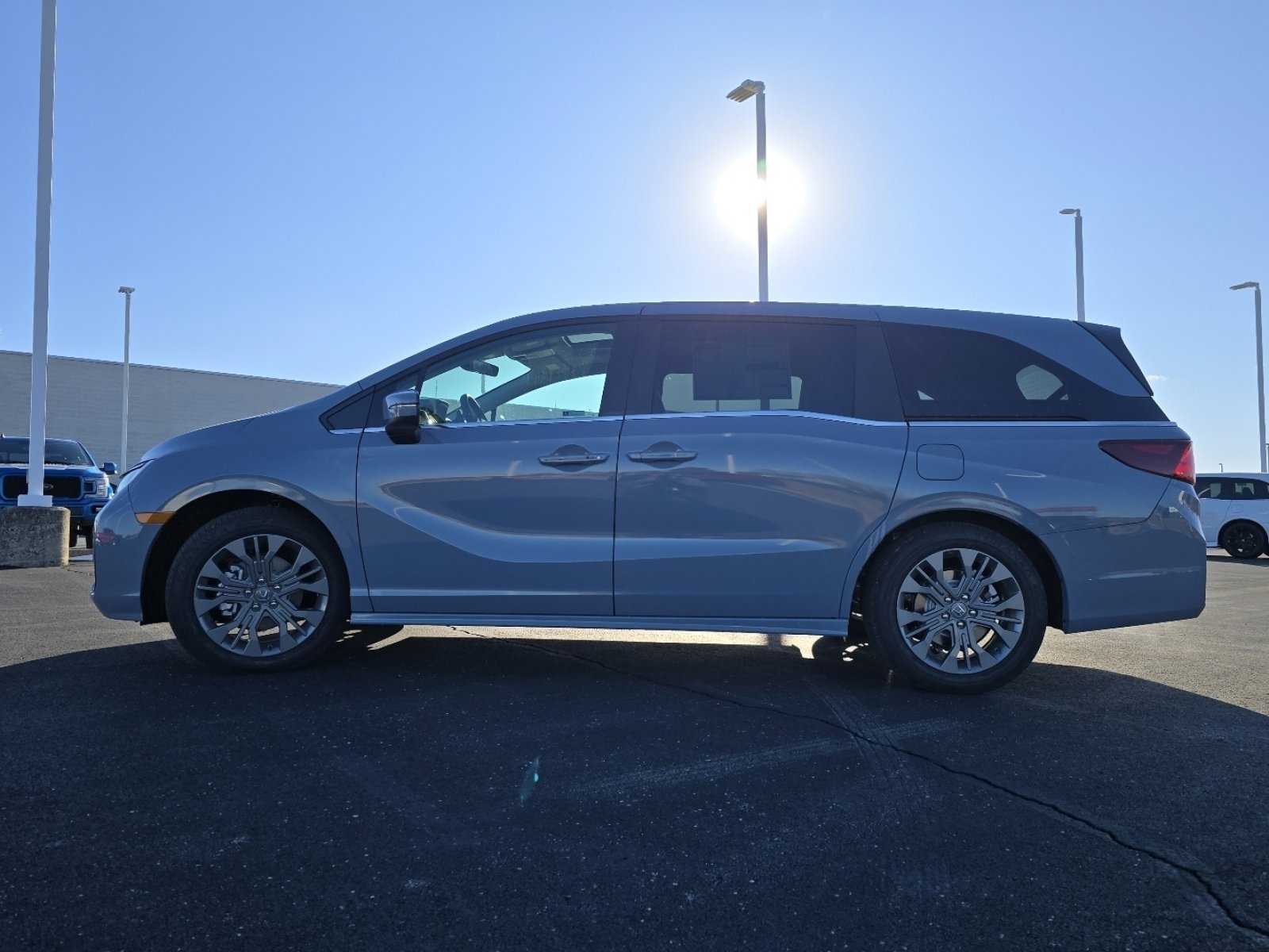 2026 Honda Odyssey Touring - Photo 18