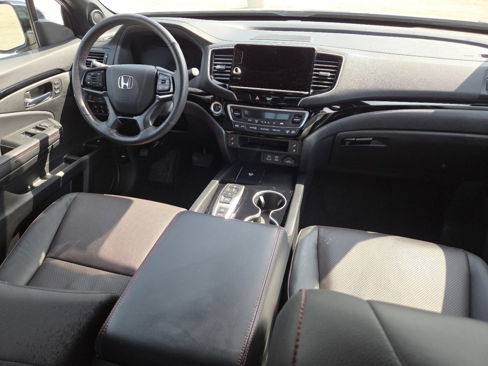 2025 Honda Ridgeline Black Edition - Photo 25