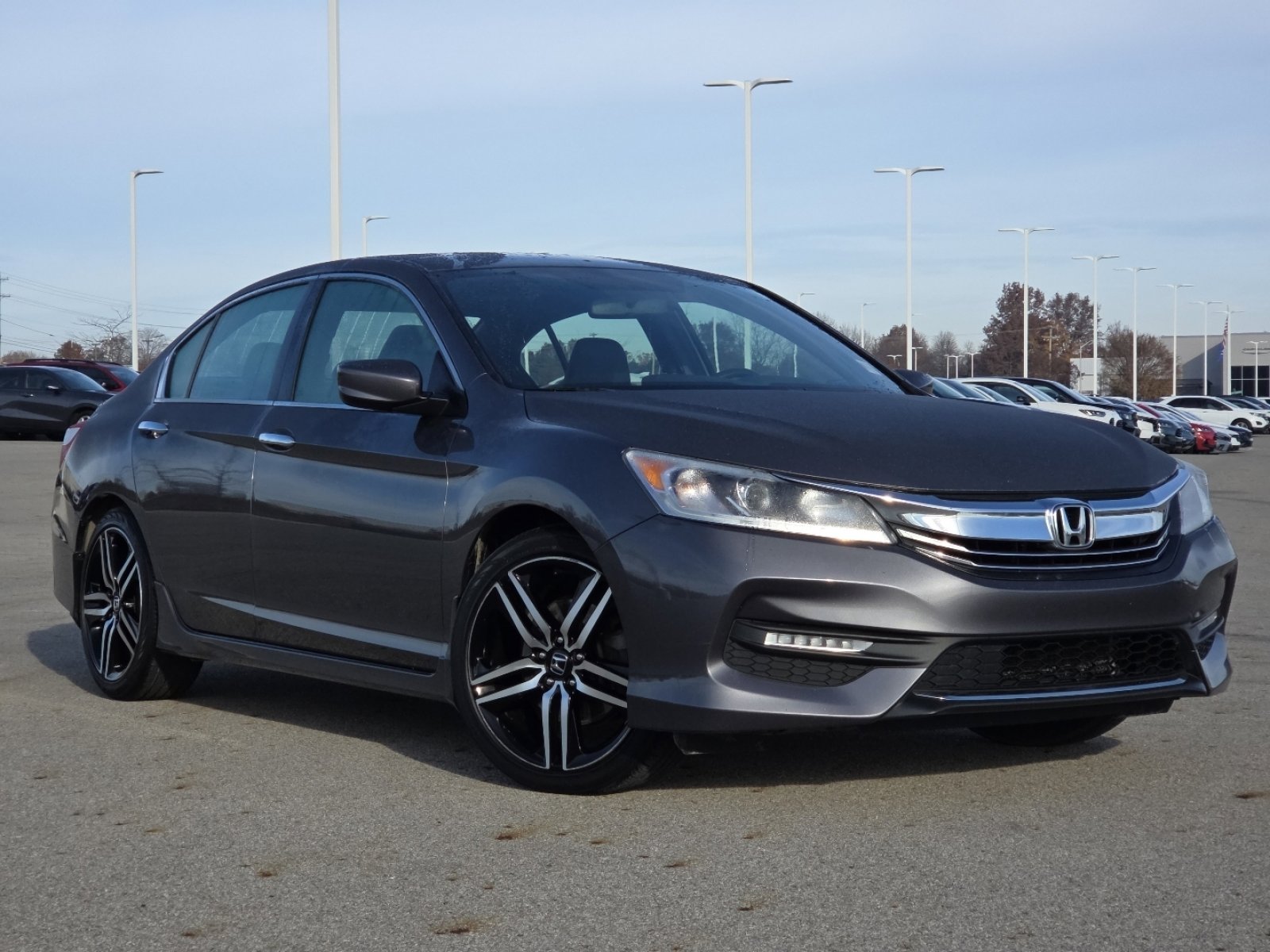 2017 Honda Accord Sport SE photo 2