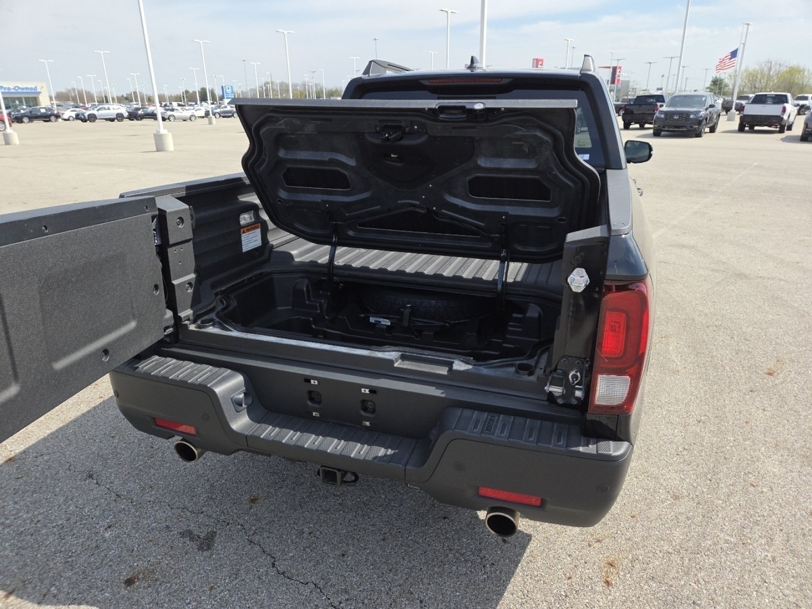 2025 Honda Ridgeline Black Edition - Photo 22