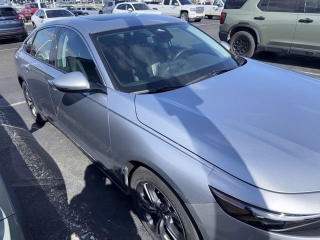 Used 2024 Honda Accord Hybrid EX-L with VIN 1HGCY2F61RA027438 for sale in Northfield, Minnesota