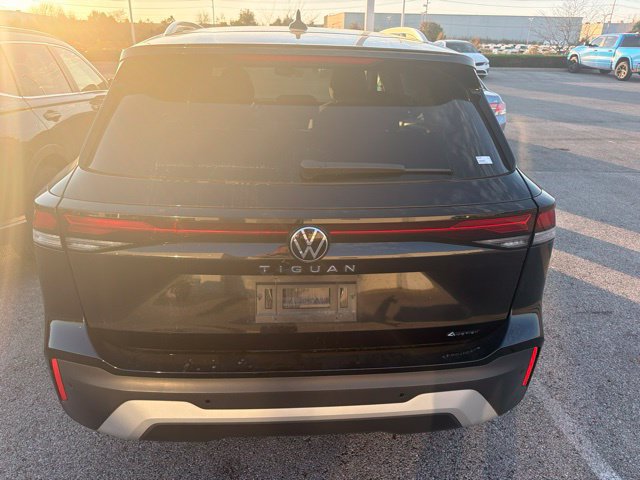 Used 2025 Volkswagen Tiguan S 2.0T S 4MOTION