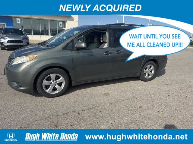 2013 Toyota Sienna LE