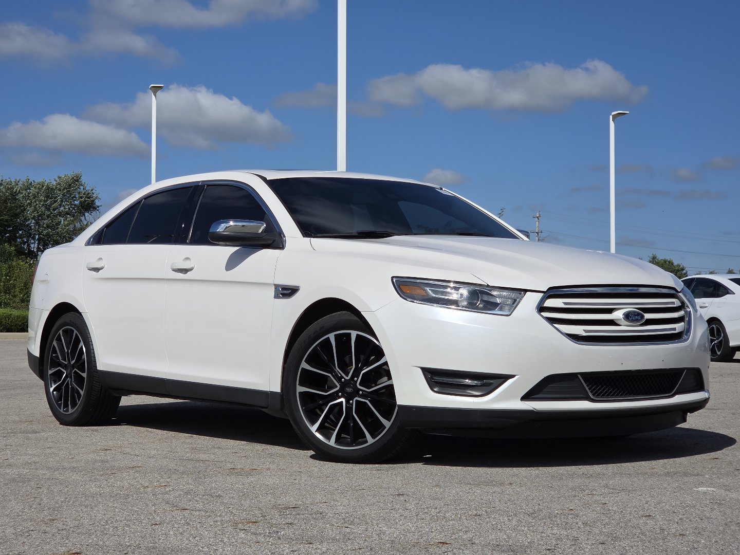 1FAHP2J82KG118968
