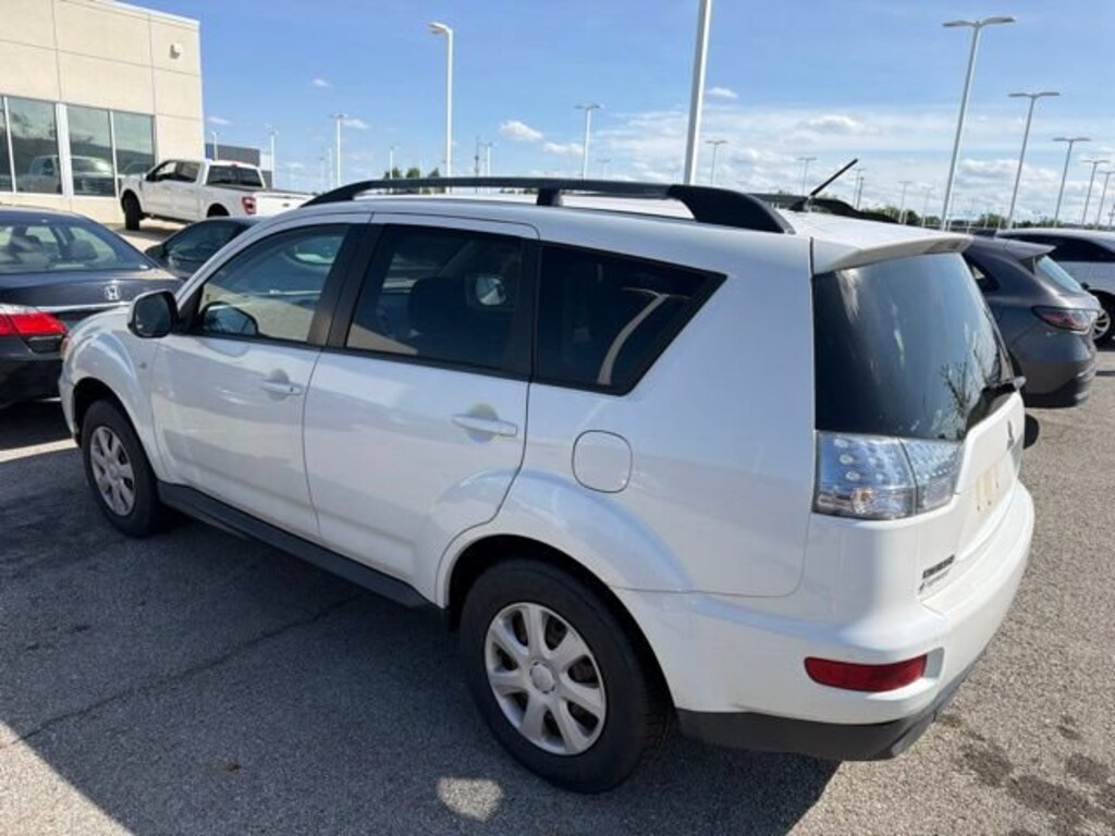 Used 2012 Mitsubishi Outlander ES 2WD ES