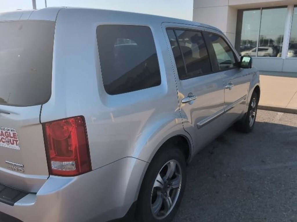 Used 2015 Honda Pilot SE 4WD SE