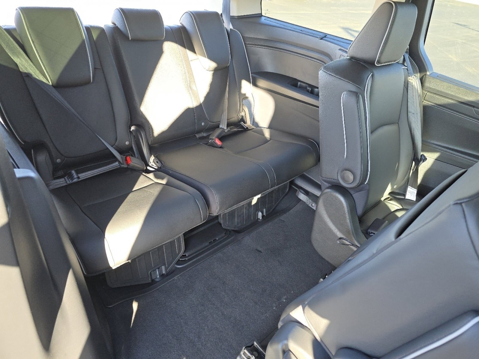 2026 Honda Odyssey Touring - Photo 25