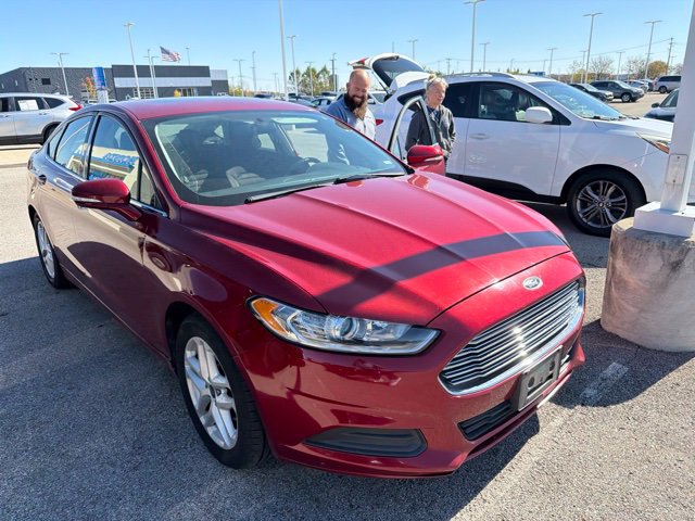 Used 2014 Ford Fusion SE Sedan