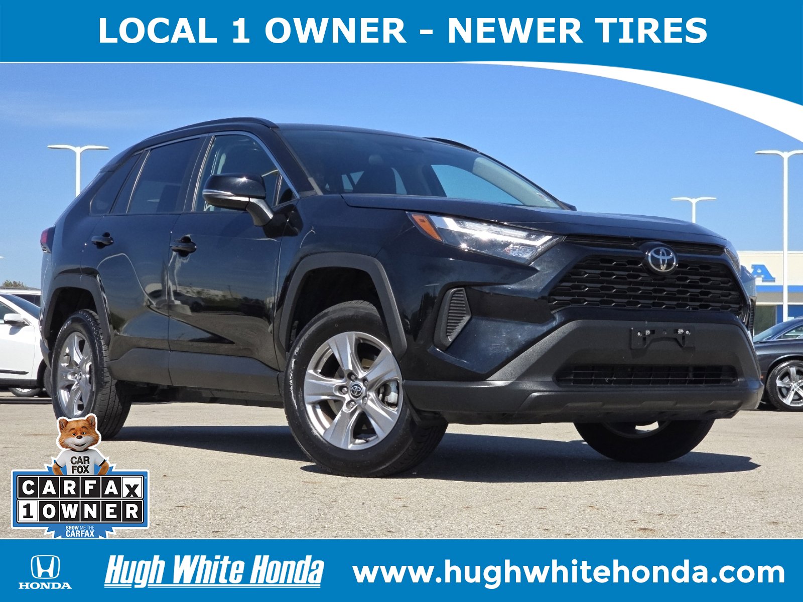 2023 Toyota RAV4 XLE's photo