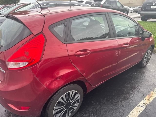 Used 2013 Ford Fiesta SE with VIN 3FADP4EJ9DM140871 for sale in Columbus, OH