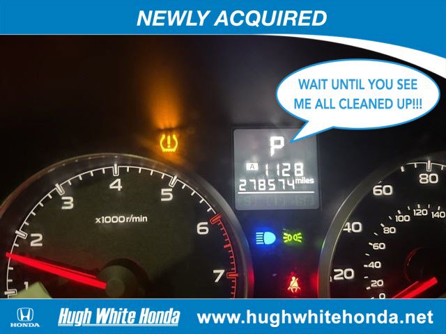 2014 Subaru Legacy 2.5i's photo