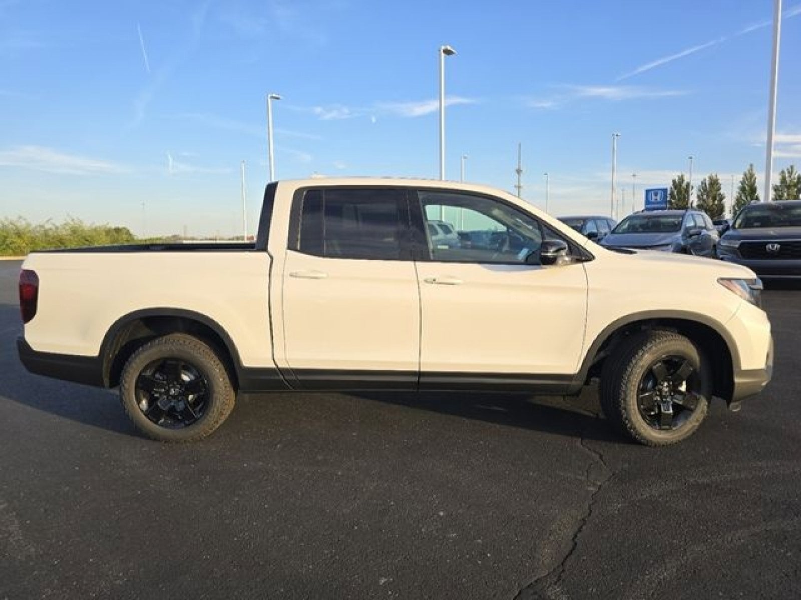2026 Honda Ridgeline Black Edition - Photo 8